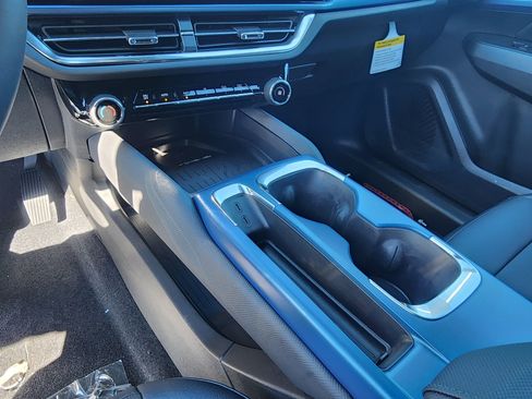 New 2026 Chevrolet Equinox EV LT image 33