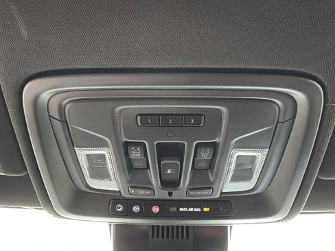 Certified 2025 GMC Sierra 1500 AT4 w/ AT4 Premium Package image 18