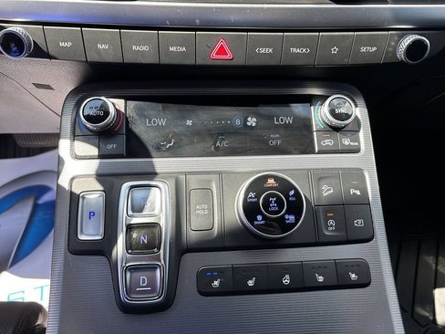 Used 2024 Hyundai Palisade Calligraphy AWD/4WD image 17