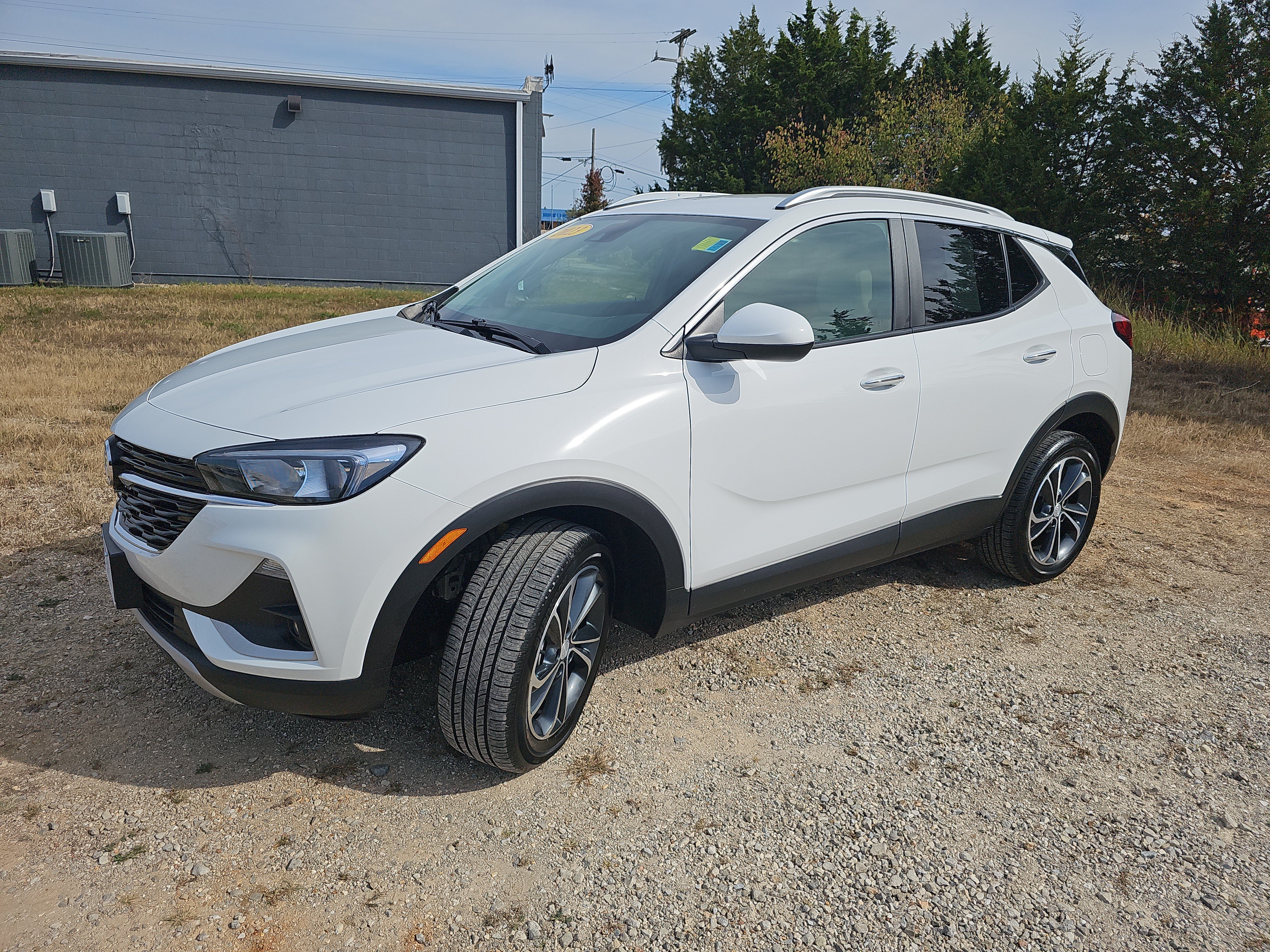 Used 2023 Buick Encore GX Select w/ Safety Package II AWD/4WD image 8