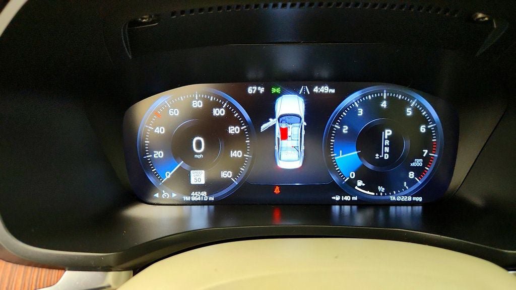 Used 2021 Volvo S60 T5 Momentum FWD image 13