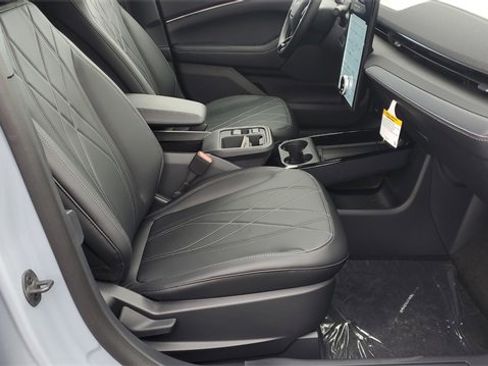 New 2025 Ford Mustang Mach-E Select image 20
