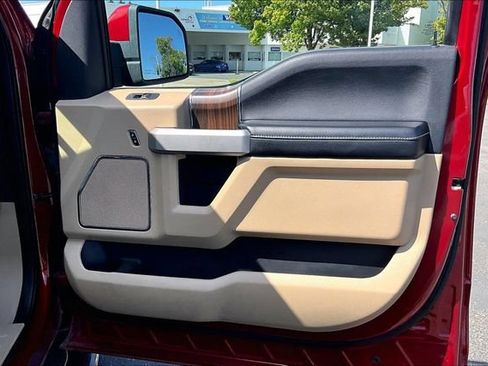 Used 2015 Ford F150 Lariat w/ Equipment Group 501A Mid RWD image 23