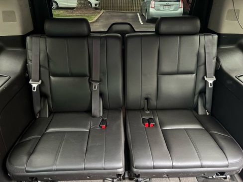Used 2010 Chevrolet Tahoe LT w/ Regional Value Package AWD/4WD image 34