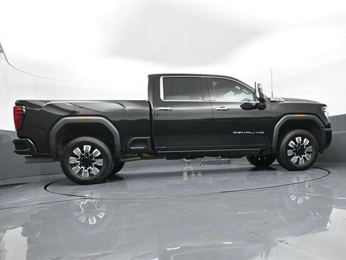 Used 2025 GMC Sierra 2500 Denali w/ Denali Reserve Package AWD/4WD image 34