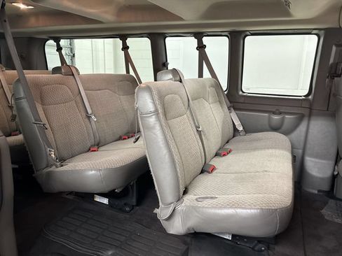 Used 2025 Chevrolet Express 3500 LT w/ LT Preferred Equipment Group RWD image 11