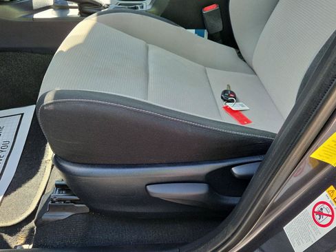 Used 2016 Toyota RAV4 XLE FWD image 13