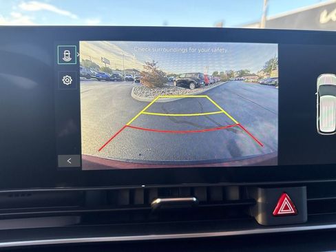 New 2026 Kia Carnival LXS image 14