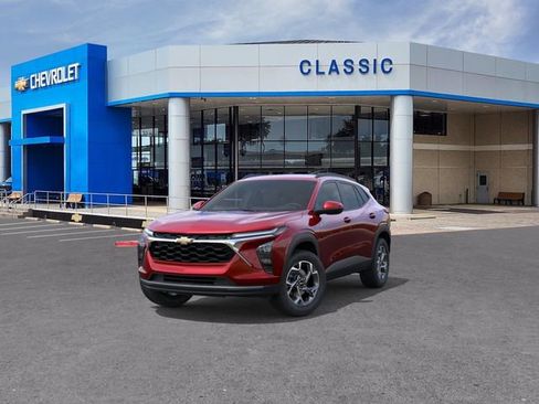 New 2026 Chevrolet Trax LT w/ Driver Confidence Package FWD image 8
