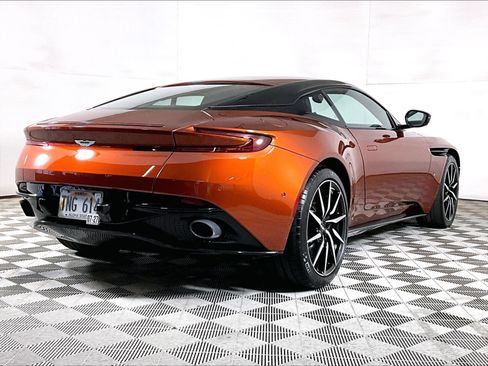Used 2017 Aston Martin DB11 V12 RWD image 9