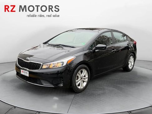Used 2017 Kia Forte LX image 1