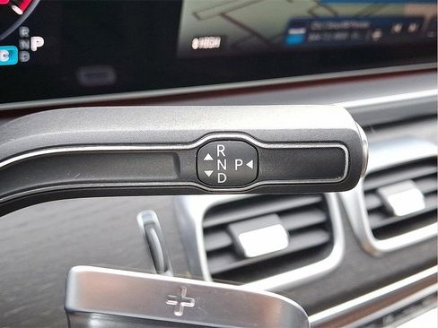 Used 2024 Mercedes-Benz GLE 350 4MATIC image 16