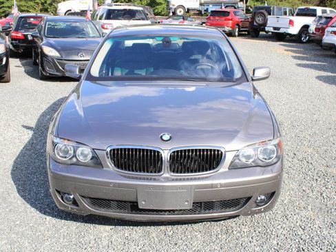 Used 2008 BMW 750i w/ Sport Pkg image 3