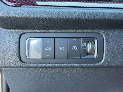 Used 2024 Chevrolet Traverse Z71 w/ Enhanced Driving Package image 16