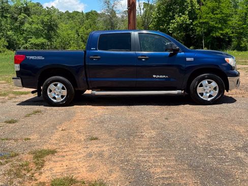 Used 2010 Toyota Tundra 2WD CrewMax image 7