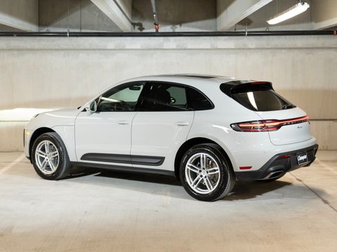 Certified 2026 Porsche Macan AWD/4WD image 3