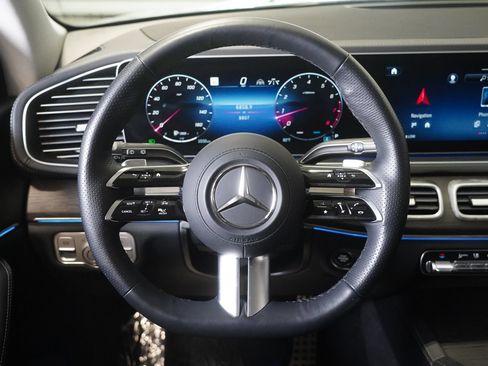 Used 2026 Mercedes-Benz GLS 450 4MATIC image 16
