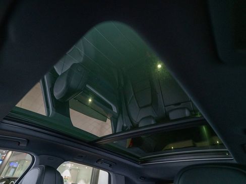 New 2025 Porsche Cayenne image 22