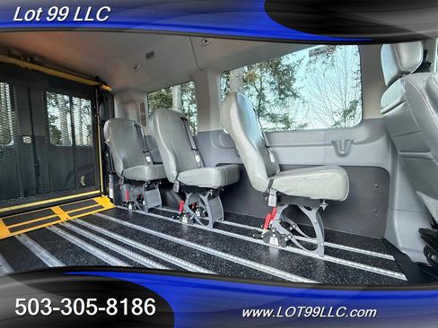 Used 2018 Ford Transit 150 XL image 46