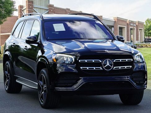 Certified 2023 Mercedes-Benz GLS 450 4MATIC image 3