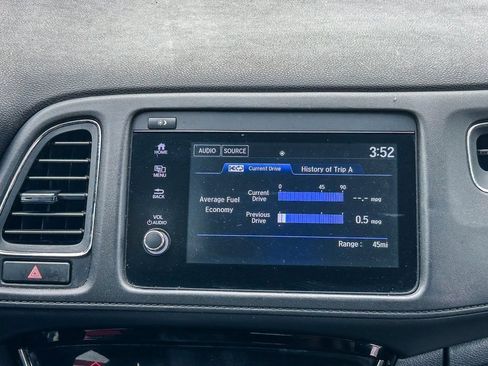 Used 2021 Honda HR-V EX image 15