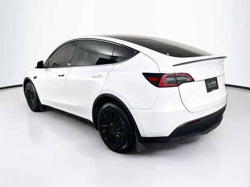 Used 2023 Tesla Model Y Long Range AWD/4WD image 5