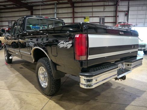 Used 1996 Ford F250 XLT image 6