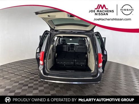 Used 2018 Dodge Grand Caravan SXT FWD image 15