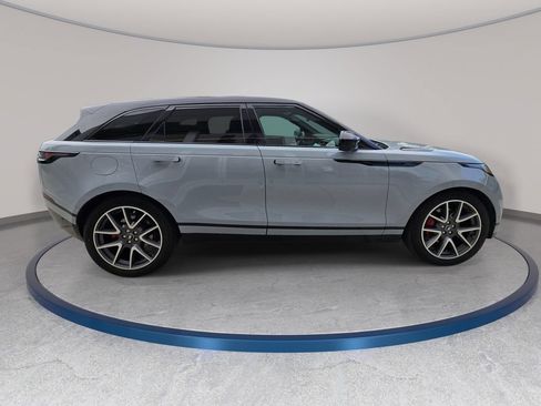 Certified 2025 Land Rover Range Rover Velar Dynamic SE AWD/4WD image 4