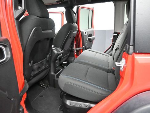 Used 2024 Jeep Wrangler Unlimited Rubicon 4xe image 25