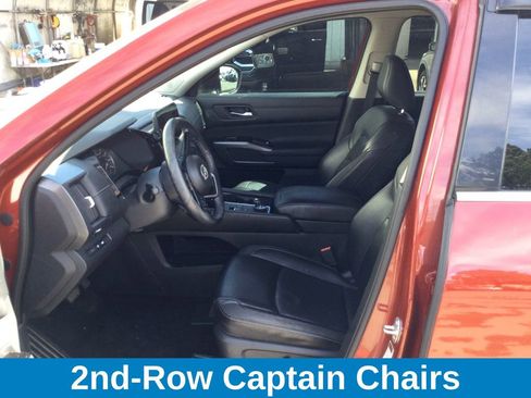 Used 2022 Nissan Pathfinder SL w/ SL Premium Package image 16