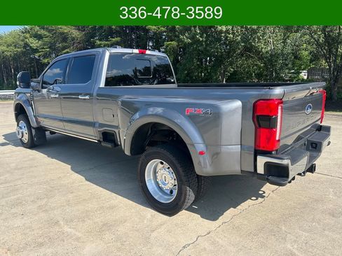 Used 2024 Ford F450 Lariat w/ Chrome Package AWD/4WD image 3