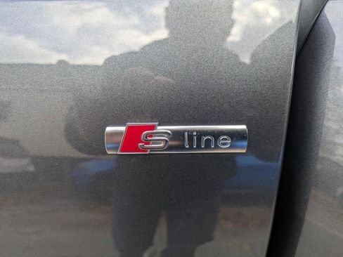 Used 2021 Audi Q8 Premium Plus w/ Premium Plus Package image 14