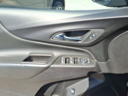 Used 2024 Chevrolet Equinox LT AWD/4WD image 15