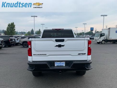 Used 2026 Chevrolet Silverado 1500 ZR2 w/ LPO, Dark Essentials Package AWD/4WD image 6