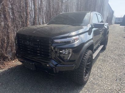 Used 2025 GMC Canyon Denali w/ LPO, Denali Black Edition