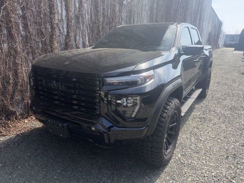 Used 2025 GMC Canyon Denali w/ LPO, Denali Black Edition image 1