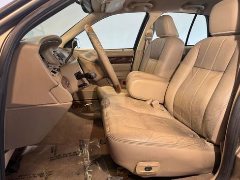 Used 2004 Mercury Grand Marquis GS RWD image 9