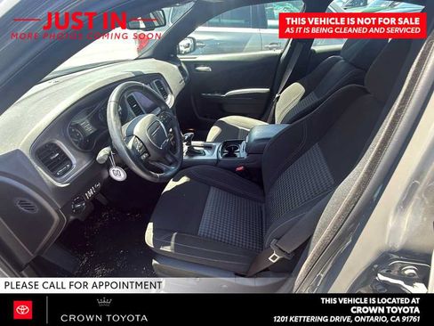 Used 2023 Dodge Charger SXT w/ Blacktop Package AWD/4WD image 9
