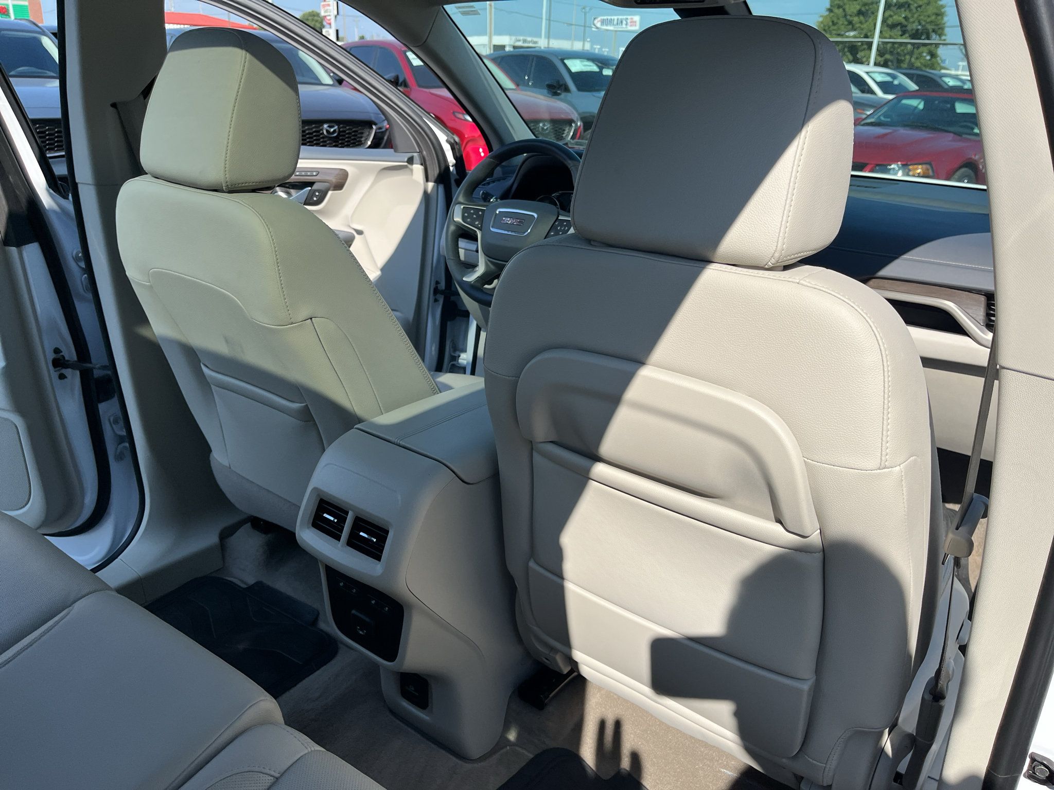 Used 2024 GMC Terrain Denali w/ Denali Premium Package AWD/4WD image 50