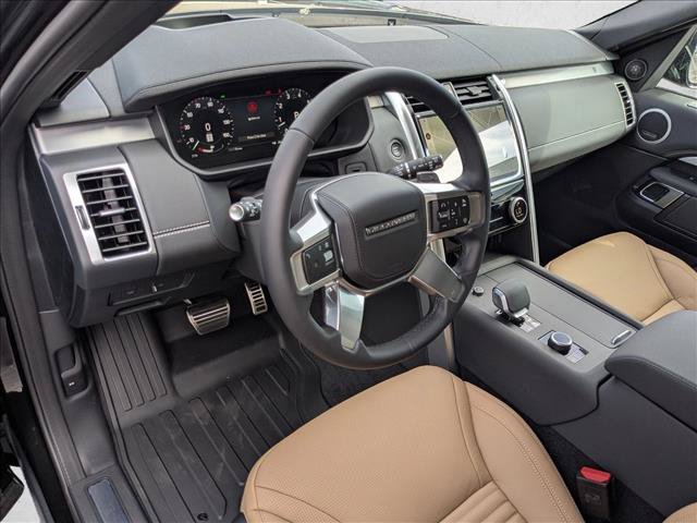 New 2026 Land Rover Discovery Limited Edition AWD/4WD image 3