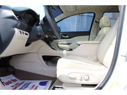 Used 2021 GMC Acadia Denali w/ Denali Technology Package FWD image 10