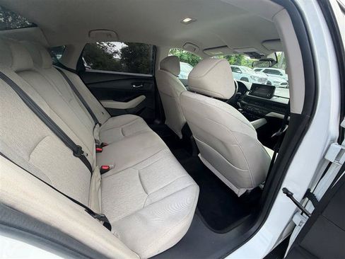 Used 2023 Honda Accord LX image 13
