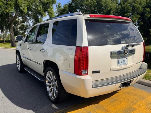 Used 2008 Cadillac Escalade 2WD image 12
