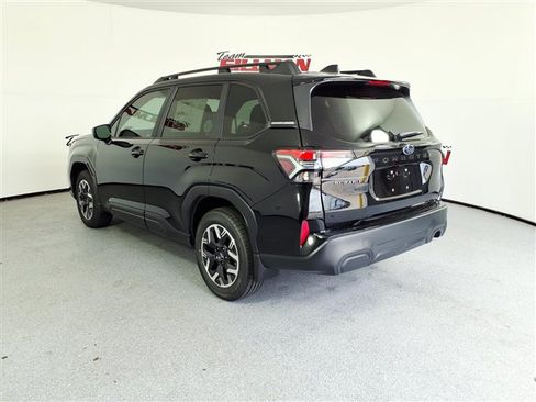 New 2026 Subaru Forester Premium AWD/4WD image 3