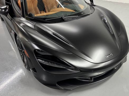 Used 2020 McLaren 720S Spider image 5