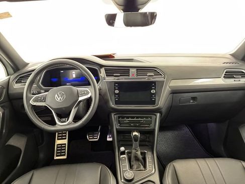 Used 2023 Volkswagen Tiguan SE R-Line AWD/4WD image 20