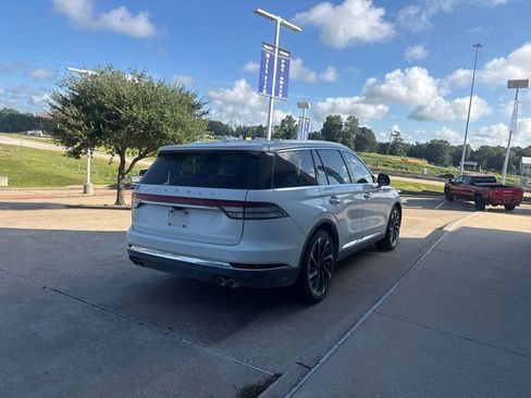 Used 2020 Lincoln Aviator Reserve w/ Equipment Group 201A RWD image 7