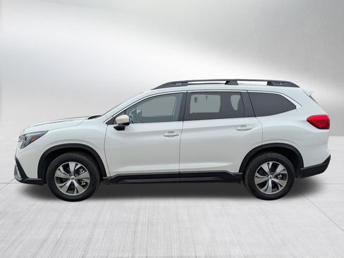 Certified 2025 Subaru Ascent Premium image 4