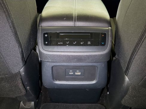 Used 2025 Nissan Pathfinder SV FWD image 22